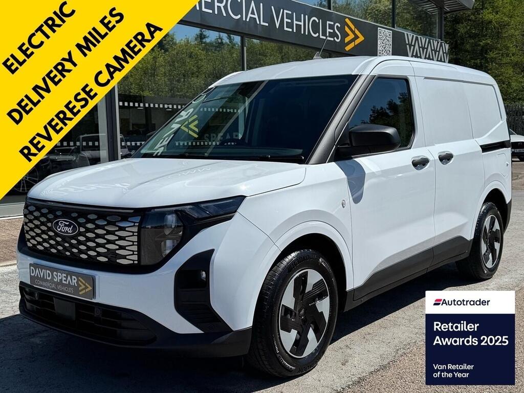 Ford E-Transit Courier