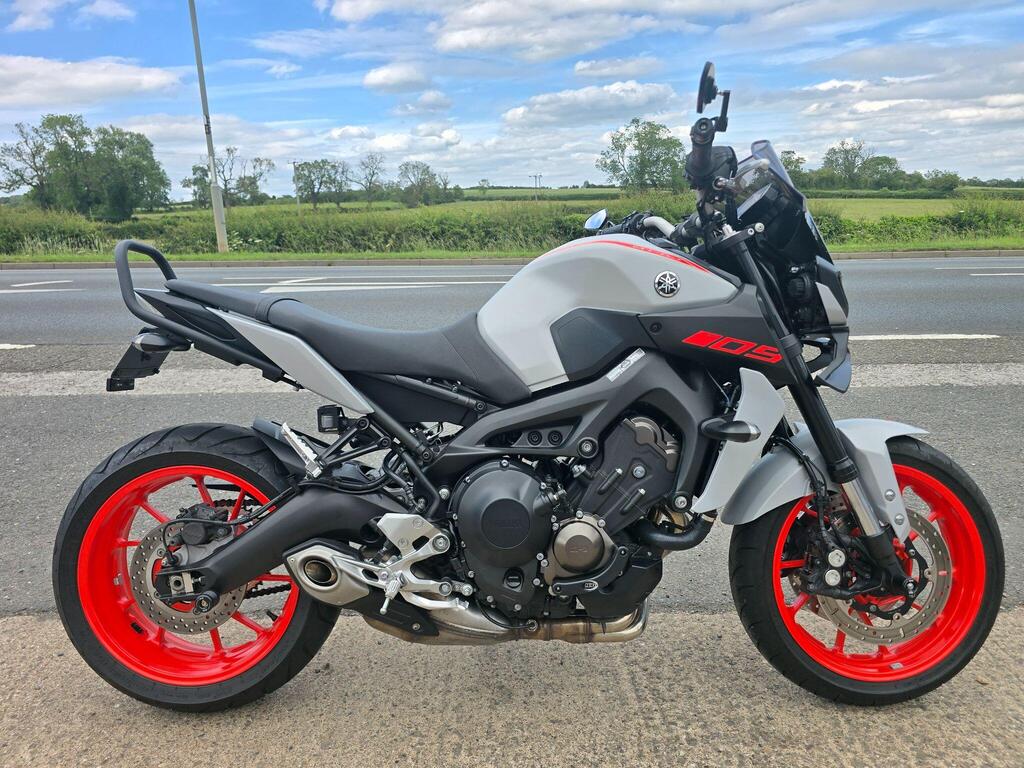 Yamaha MT-09 Naked 900 ABS Euro 4