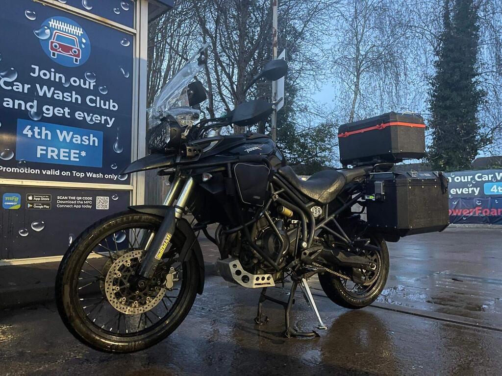 Triumph Tiger 800