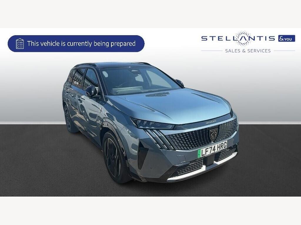 Peugeot E-5008