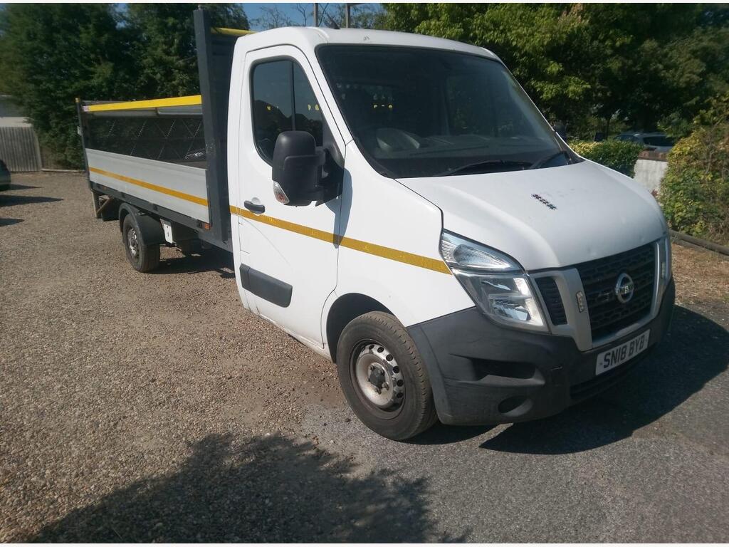 Nissan NV400