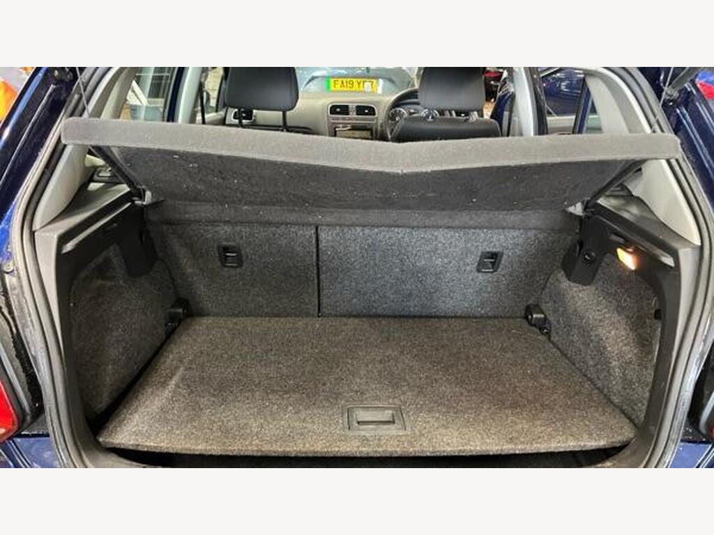 2010 Volkswagen Polo thumbnail 13