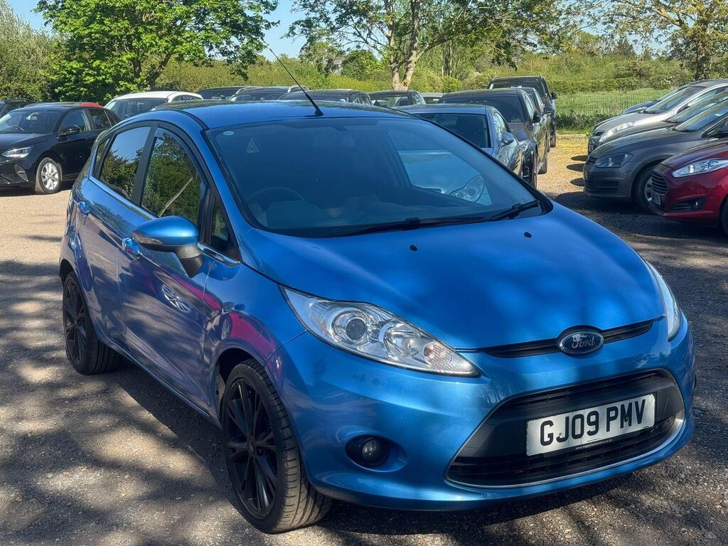 Ford Fiesta Hatchback 1.4 Zetec 5dr
