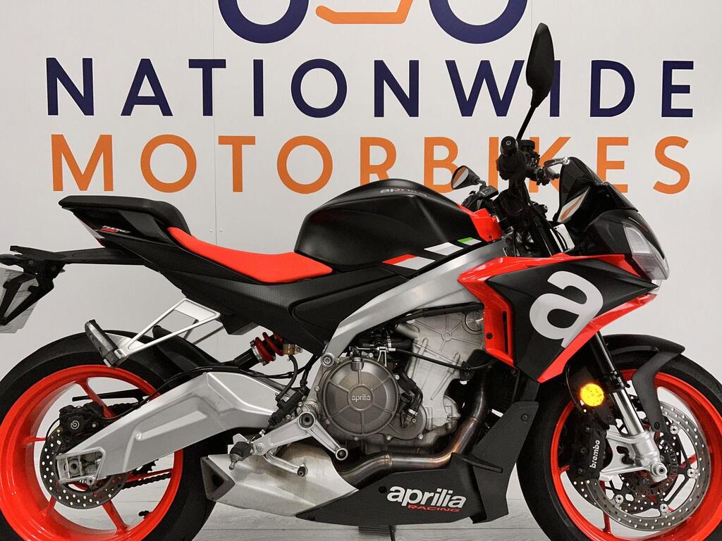 Aprilia Tuono 660