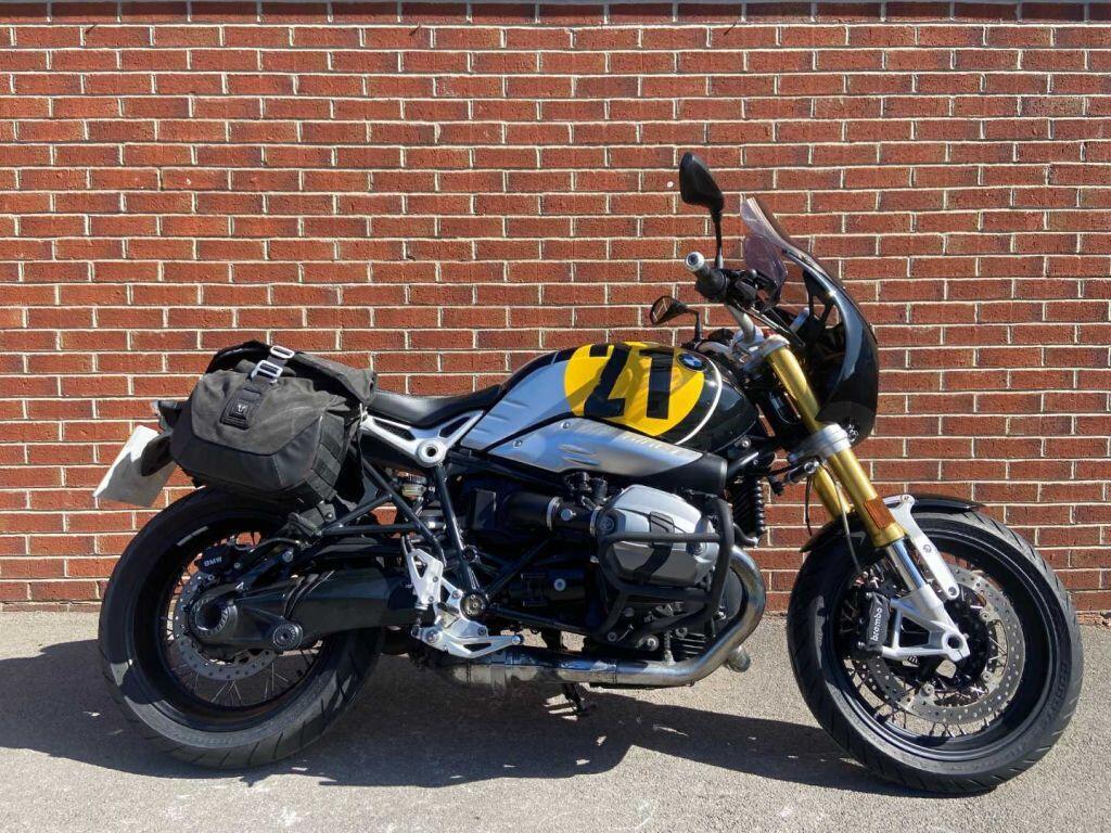 BMW R nineT