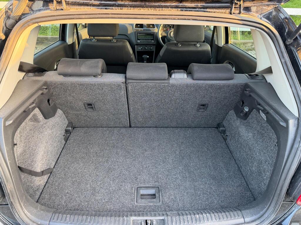 2010 Volkswagen Polo thumbnail 26