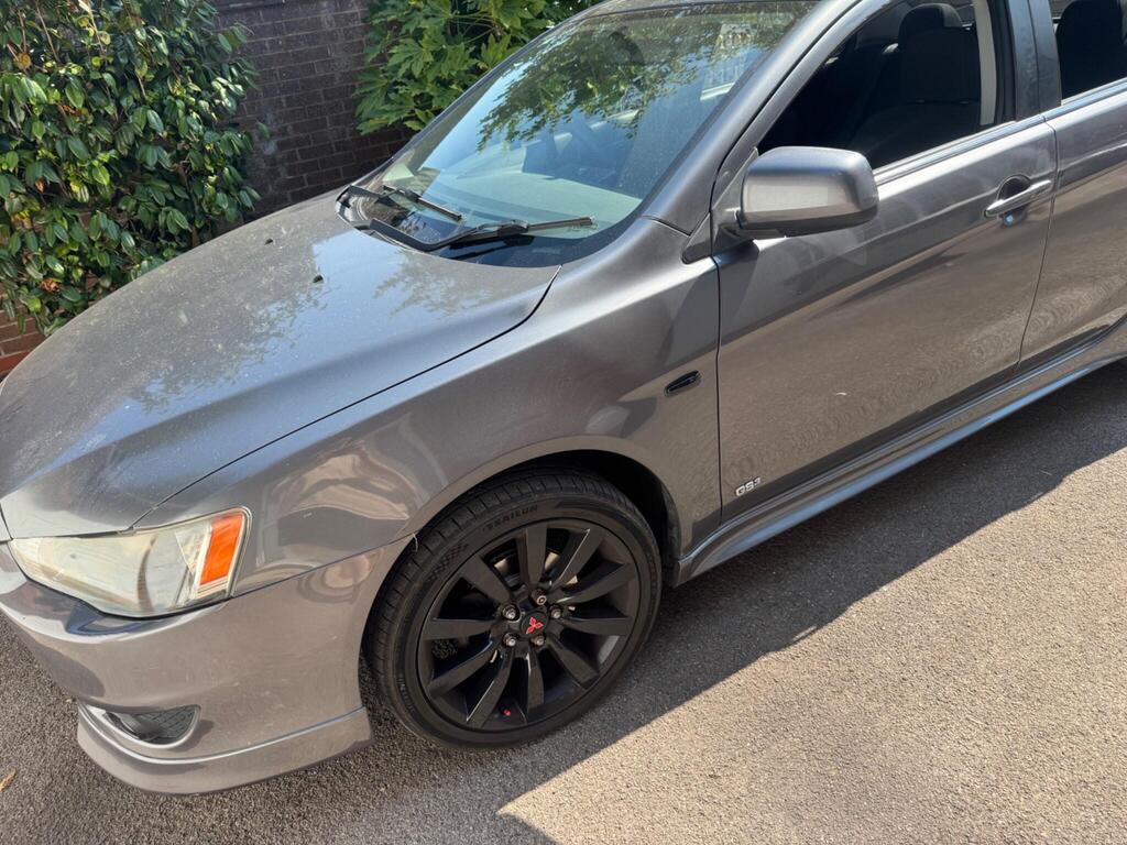 Mitsubishi Lancer