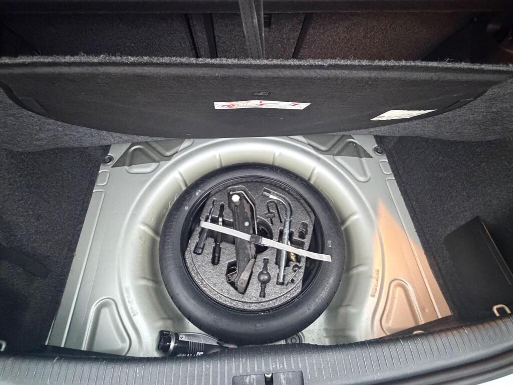 2008 Volkswagen Golf thumbnail 29