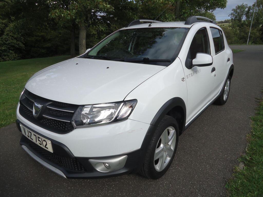 Dacia Sandero Stepway Hatchback 0.9 TCe Laureate Euro 5 5dr