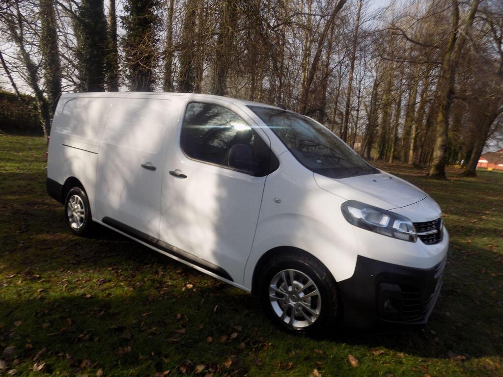 Vauxhall Vivaro Panel Van 1.5 Turbo D 2900 Dynamic L2 H1 Euro 6 (s/s) 6dr