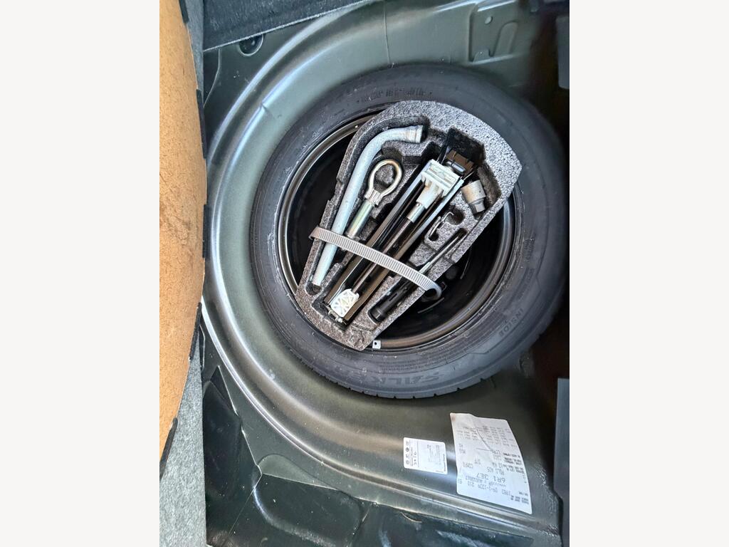 2010 Volkswagen Polo thumbnail 23