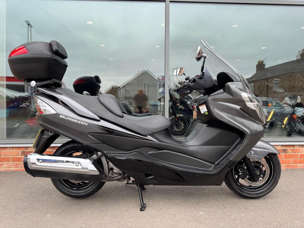 Suzuki Burgman 400
