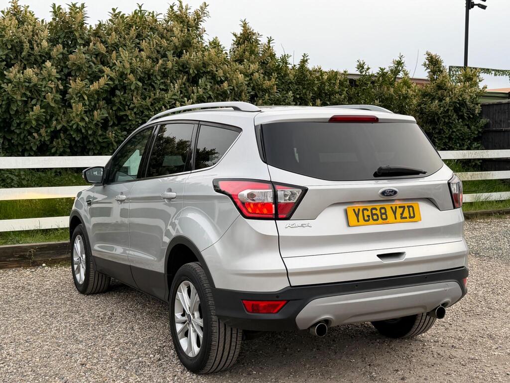2018 Ford Kuga thumbnail 3