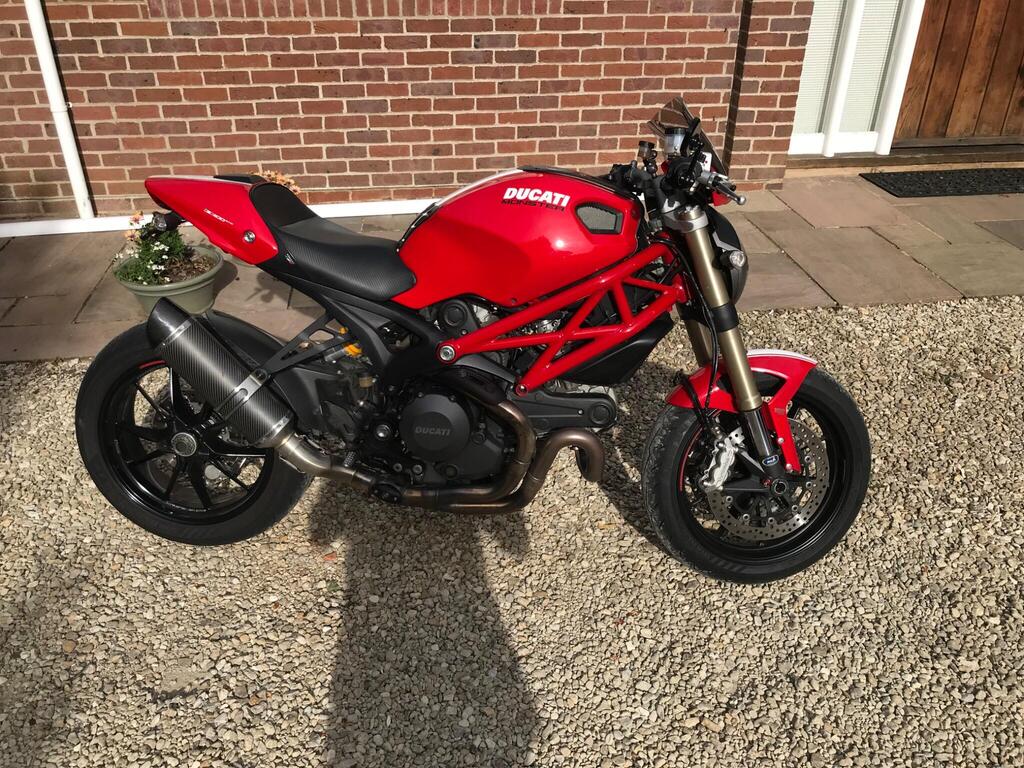 Ducati Monster 1100