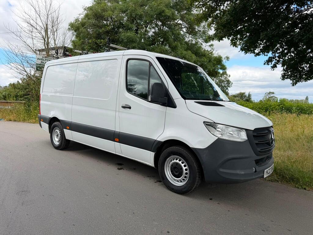Mercedes-Benz Sprinter Panel Van 2.0 315 CDI Progressive RWD L2 H1 Euro 6 (s/s) 5dr