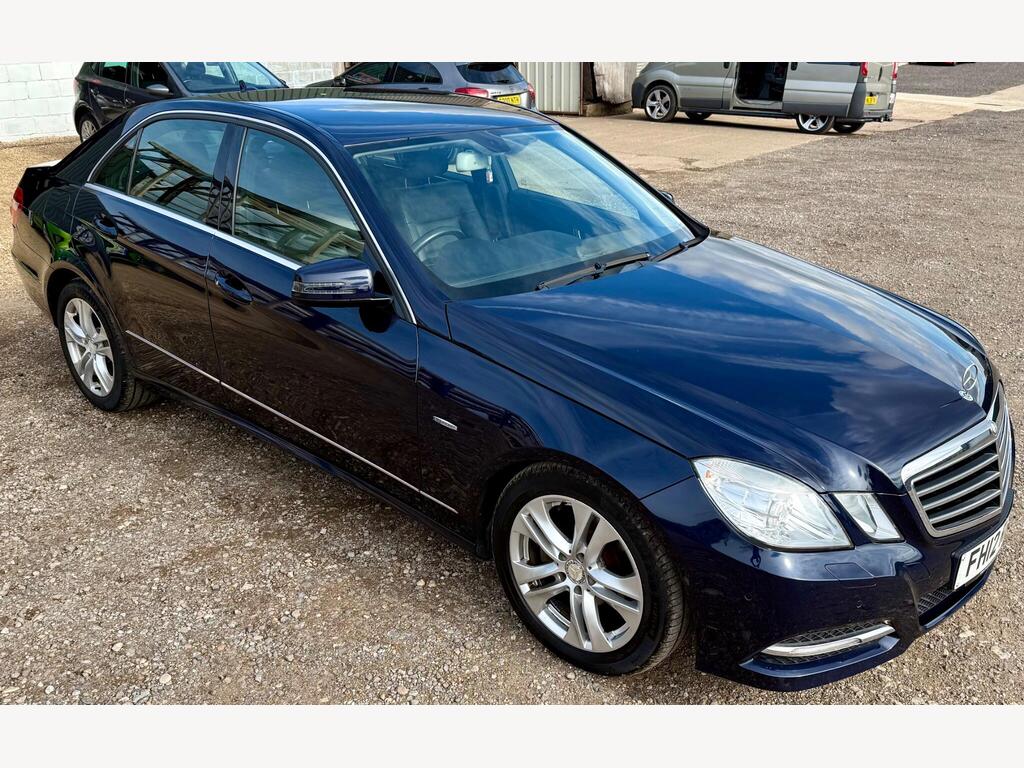 Mercedes-Benz E Class Saloon 2.1 E220 CDI BlueEfficiency Executive SE G-Tronic+ Euro 5 (s/s) 4dr
