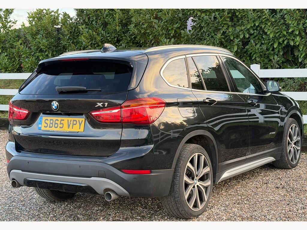 2015 BMW X1 thumbnail 16