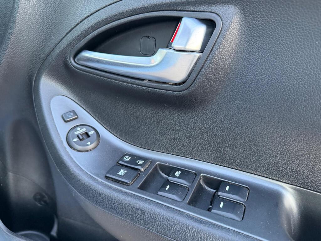 2011 Kia Picanto thumbnail 21