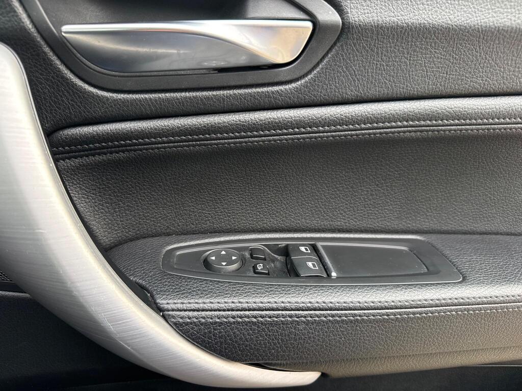 BMW 1 Series 3.0 M140i Shadow Edition Auto Euro 6 (s/s) 3dr thumbnail 38