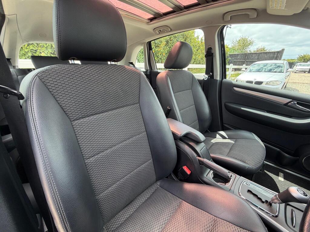 2011 Mercedes-Benz B Class thumbnail 19