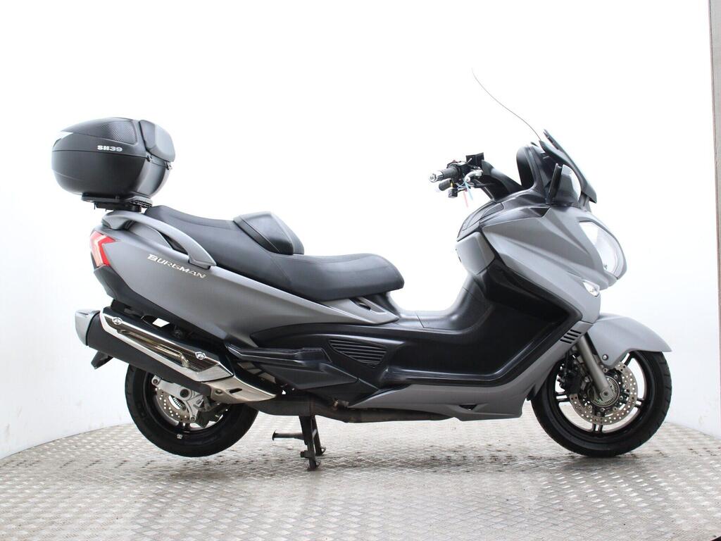 Suzuki Burgman 650