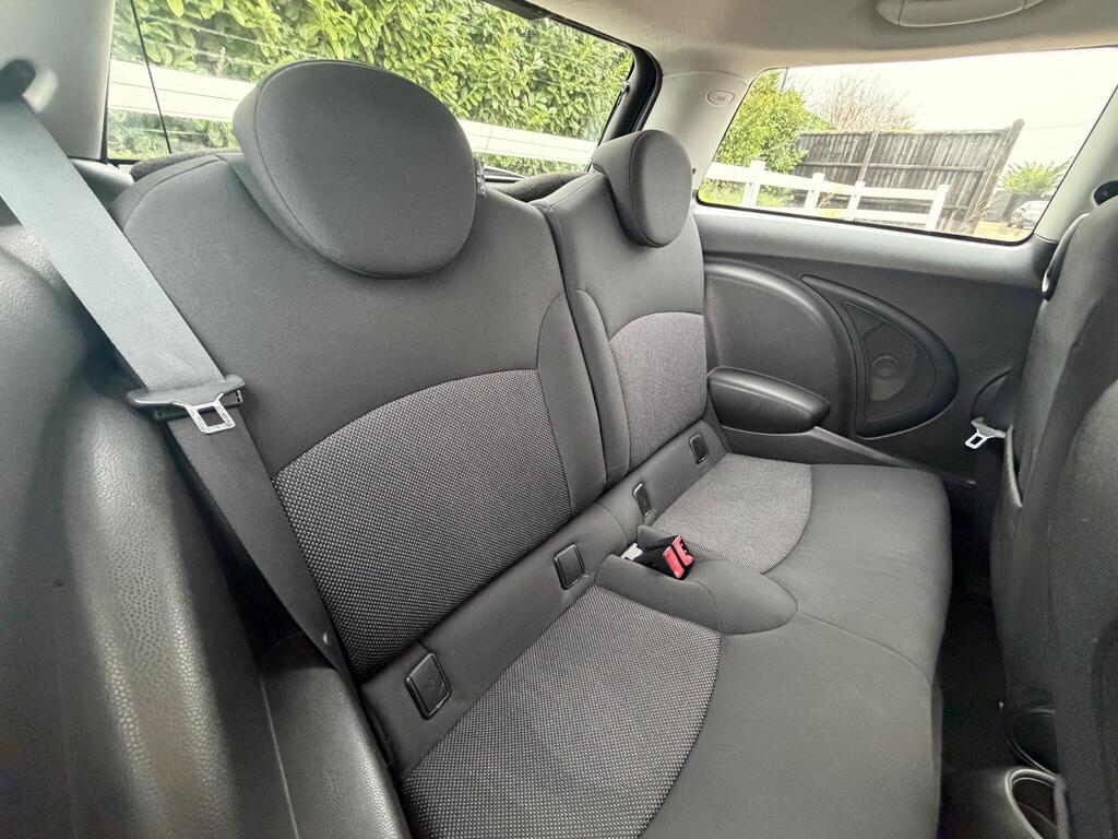 2007 MINI Hatch thumbnail 21