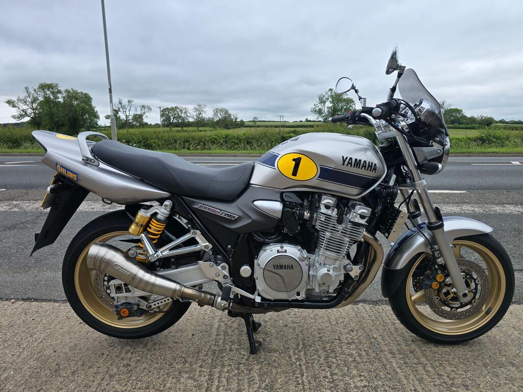Yamaha XJR1300 Sports Tourer 1250cc