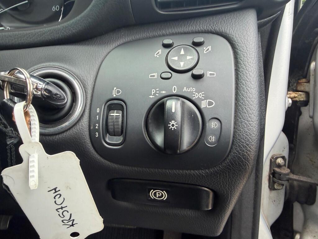 2007 Mercedes-Benz C Class thumbnail 26