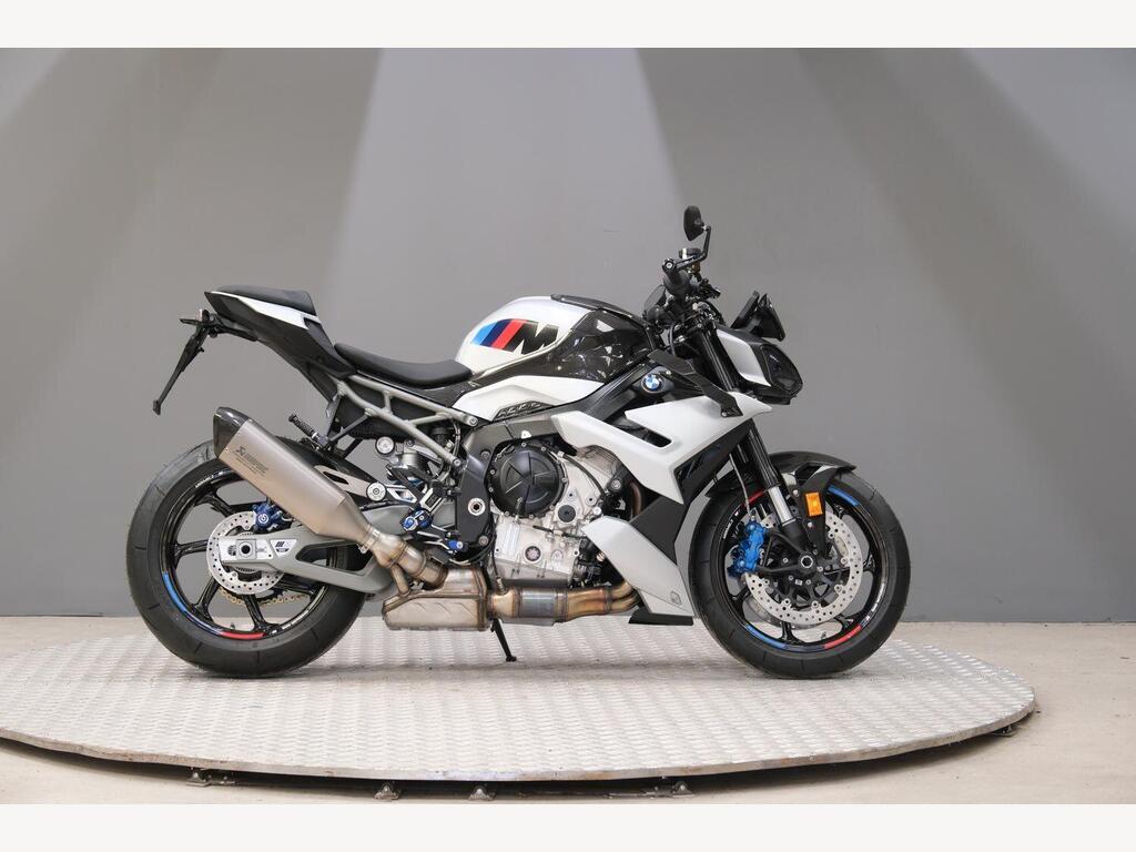 BMW M 1000 R