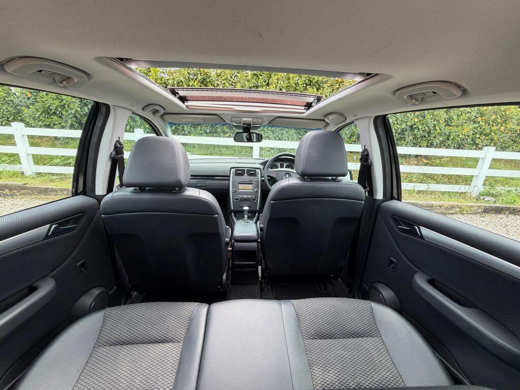 2011 Mercedes-Benz B Class thumbnail 20