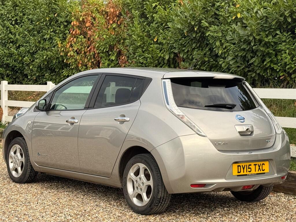 Nissan Leaf 24kWh Acenta Auto 5dr thumbnail 8