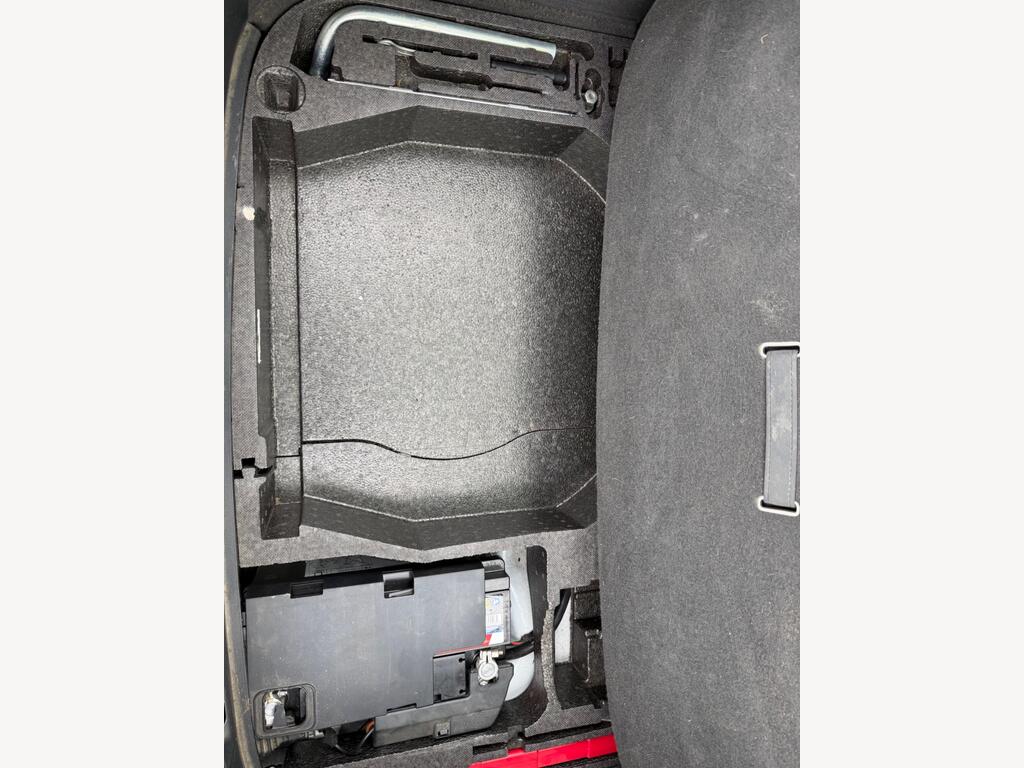 2012 Audi TT thumbnail 36