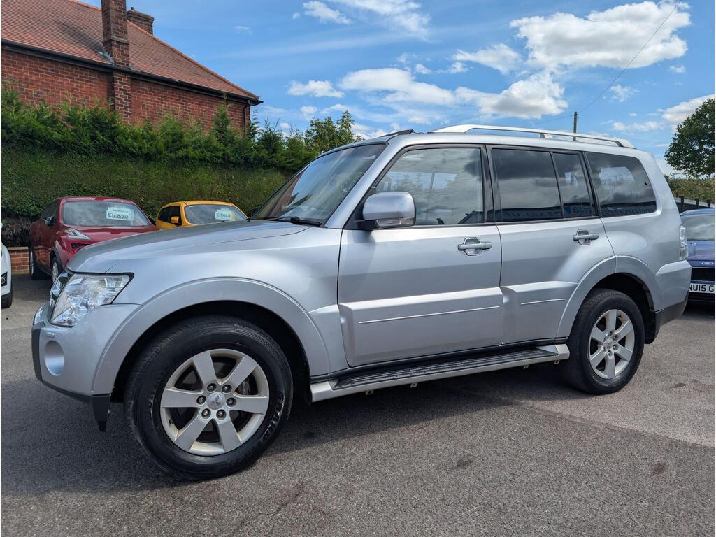 Mitsubishi Shogun SUV 3.2 DI-DC Elegance Auto 4WD Euro 4 5dr LWB