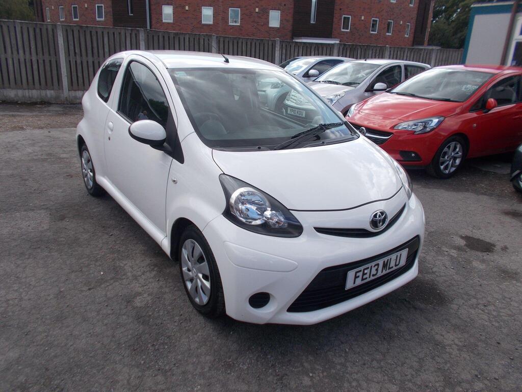 Toyota AYGO Hatchback 1.0 VVT-i Ice Euro 5 3dr