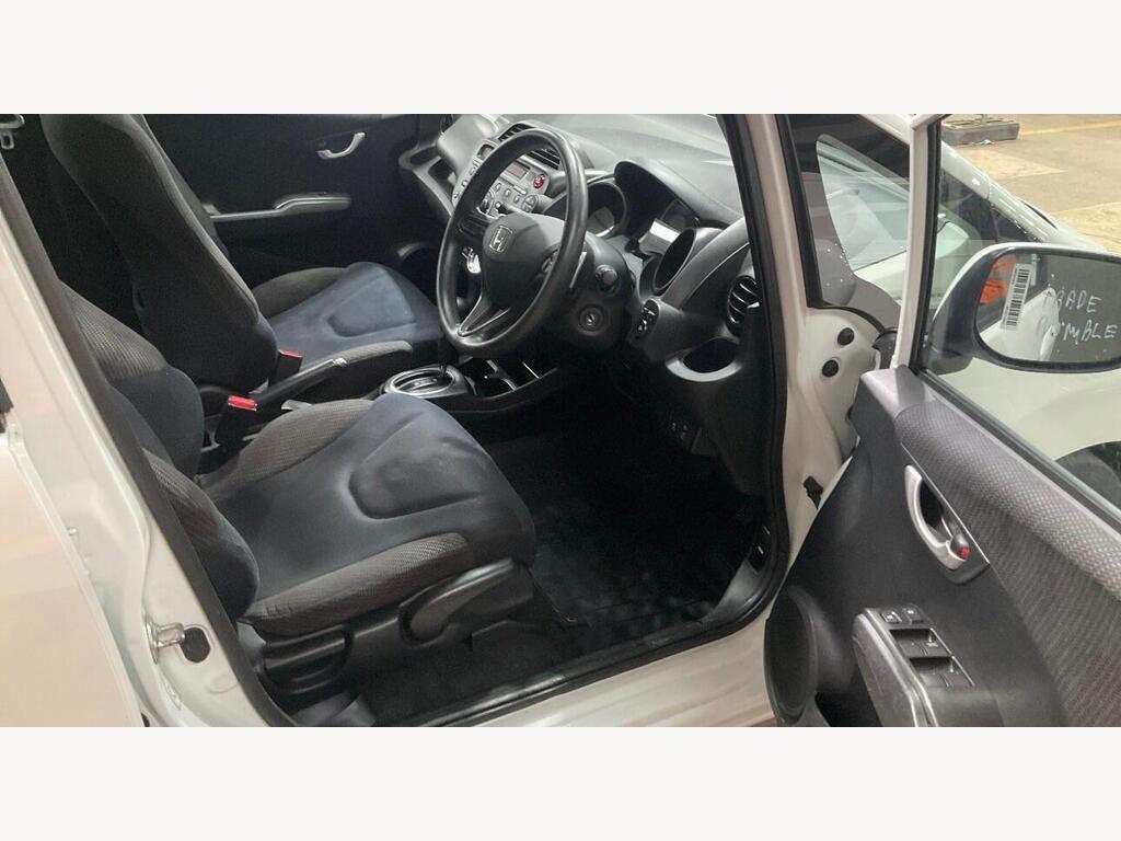2013 Honda Jazz thumbnail 5
