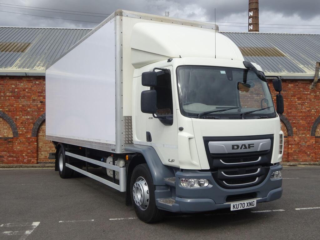 DAF LF Box LF FA 230 18TON Sleeper Box
