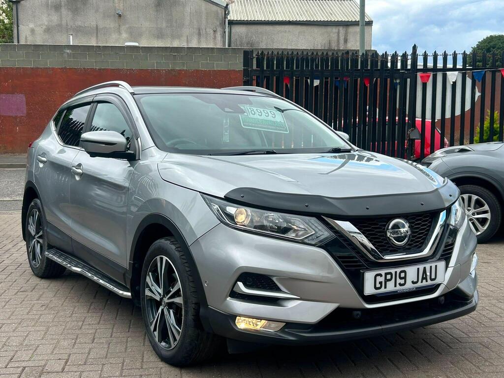 Nissan Qashqai SUV 1.3 DIG-T N-Connecta Euro 6 (s/s) 5dr