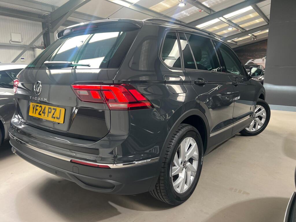 Volkswagen Tiguan SUV 1.5 TSI Life Euro 6 (s/s) 5dr