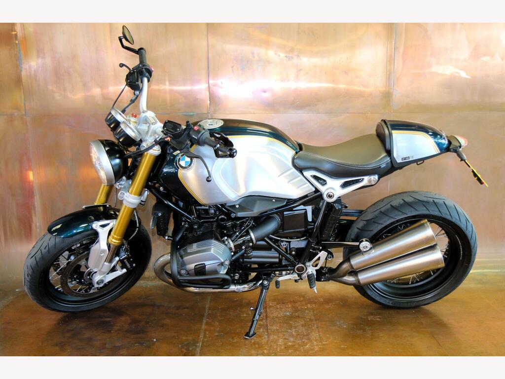 BMW R nineT