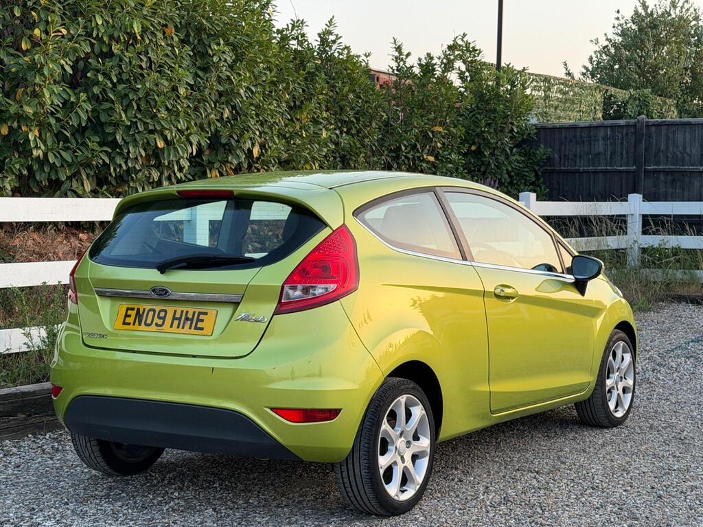 2009 Ford Fiesta thumbnail 11