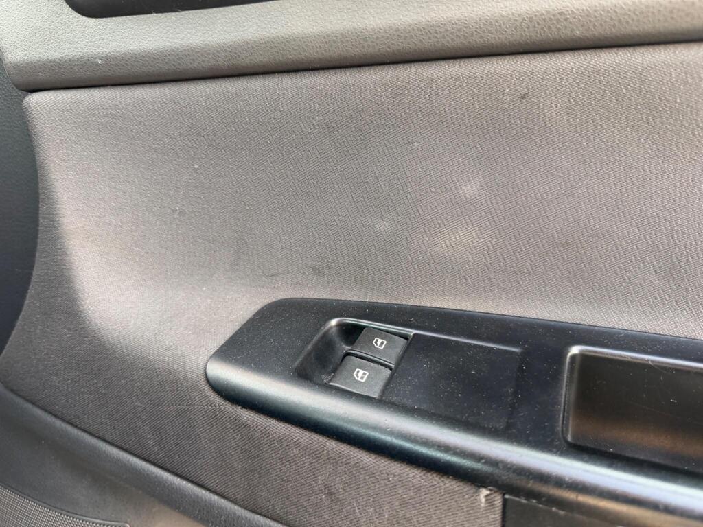 2005 Volkswagen Polo thumbnail 20