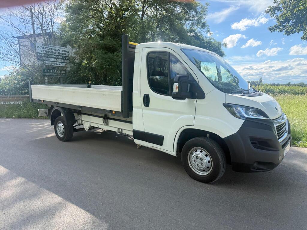 Peugeot Boxer Dropside 2.2 BlueHDi 335 Built for Business Manual L4 Euro 6 (s/s) 2dr