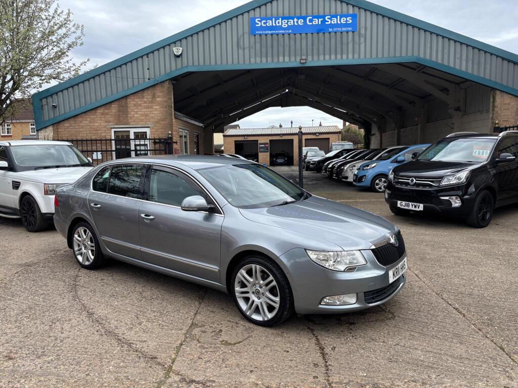 Skoda Superb Hatchback 2.0 TDI Elegance DSG Euro 5 5dr