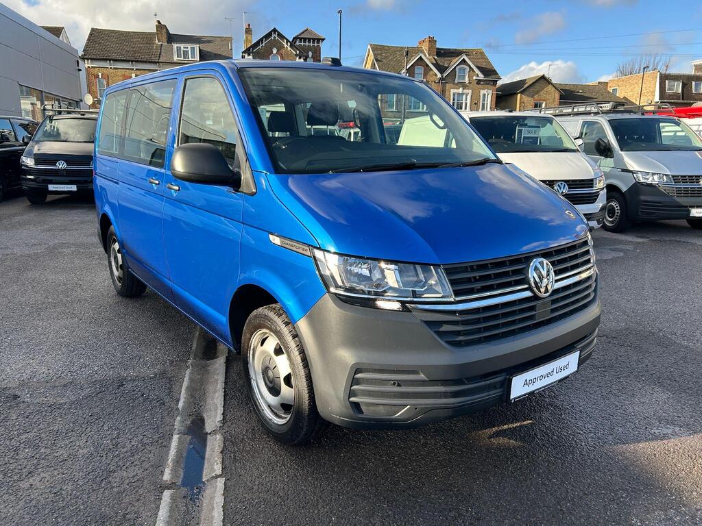 Volkswagen Transporter Shuttle