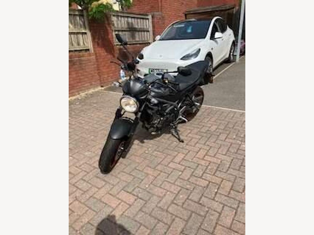 Suzuki SV650