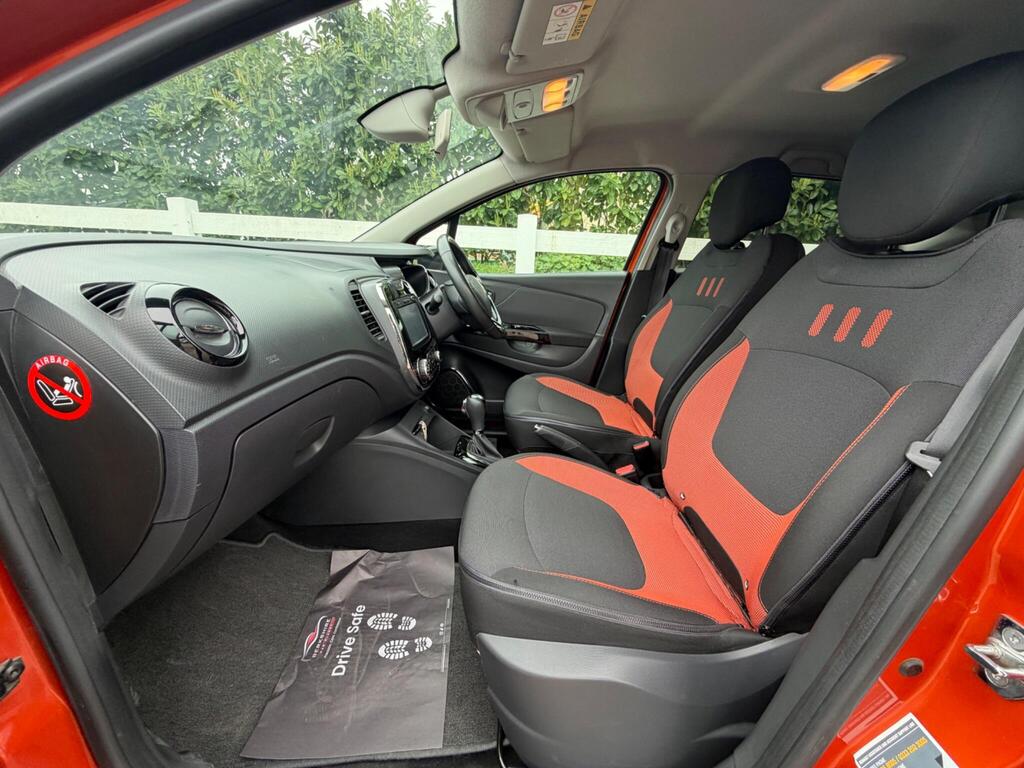 2015 Renault Captur thumbnail 26