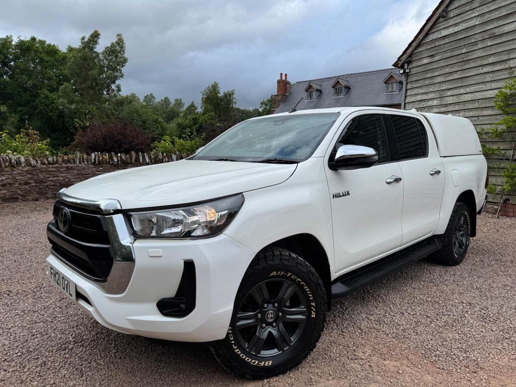 Toyota Hilux Pickup 2.4 D-4D Icon Auto 4WD Euro 6 (s/s) 4dr