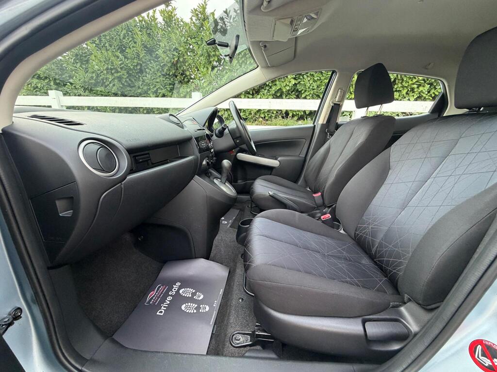 2012 Mazda Mazda2 thumbnail 31