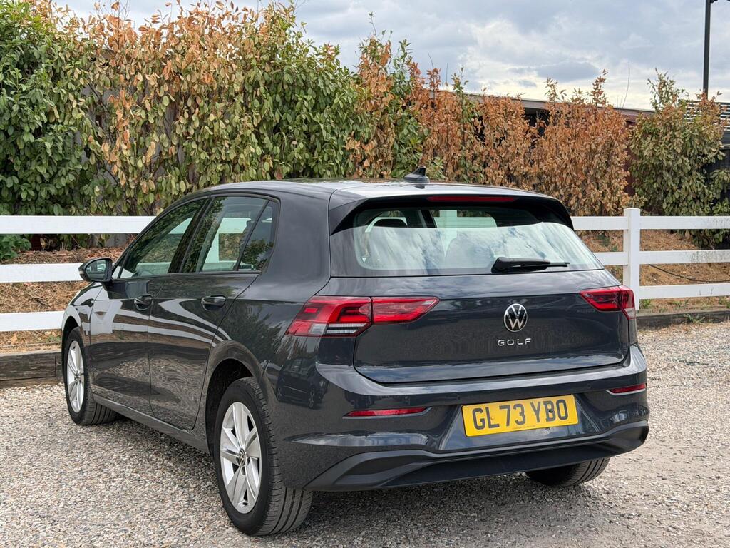 2023 Volkswagen Golf thumbnail 3