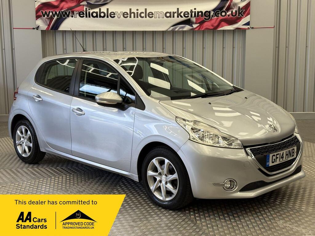 Peugeot 208 Hatchback 1.0 VTi Active Euro 5 5dr